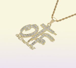 Iced Out uniquement le collier de pendentif familial pour les hommes Femmes Designer de luxe Mens Bling Diamond Letter Pendants Letters Gold 3565934