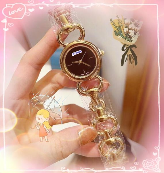 Iced Out Petit Cadran Rond Montre Hip Hop Solide Fine Acier Inoxydable Femmes Mouvement À Quartz Horloge Affaires Or Rose Argent Boîtier Montres Habillées Montre De Luxe Cadeaux