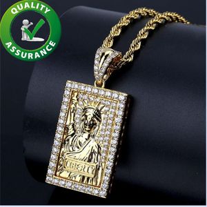 Iced Out The Statue of Liberty Pendentif Collier Plaqué Or 14 Carats Bling CZ Simulé Diamant Hip Hop Bijoux Rappeur Chaîne Collier pour Hommes Femmes Designer Charm