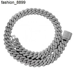 Iced Out VVS-FG NATURAL CVD MISSANITE DIAMAND 9K 10K 14K GOL CUBAN LINK Collier à bon marché