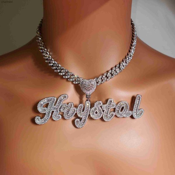 Icy Heart Bail Pinceau personnalisé Cursive Lettre Nom Collier Pendentif Hot Trendy Accessoires Cadeau personnalisé pour ses femmes JewelL230519