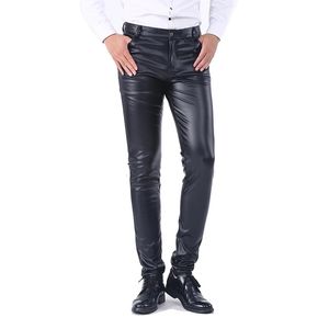 Idopy herenbedrijf slanke fit vijf zakken rekbare comfortabele zwarte vaste faux lederen broek jeans broek voor mannelijke 231226