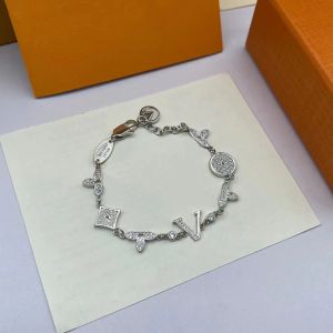 Bracelet monogramme Idylle Blossom pour femme et homme, chaîne en diamant, or jaune, argent, or rose, haute qualité, jamais lettre logo v, mariage