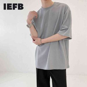 IEFB Chiffon Korte Mouw T-shirt voor Mannen Losse Leger Groene Tee Zomer Trend Koreaanse Mode Losse Big Maat Tops 9Y6980 210524