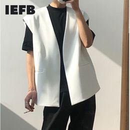 IEFB hommes casual blanc gilet Cool sans manches Cardigan gilet coréen Streetwear mode Mans vêtements 9Y6609 210524