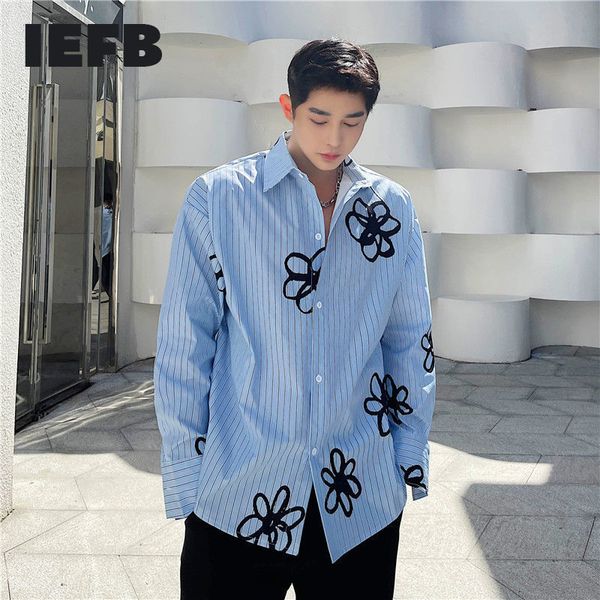 IEFB Vêtements pour hommes Coréen Streetwear Mode Peint Graffiti Niche Design Casual Lâche Causal Revers Rayé Tops Y6761 210524