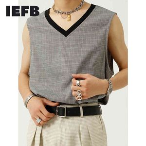 IEFB vêtements pour hommes été tendance à la mode sans manches débardeurs hommes conception col en v Plaid vêtements décontractés Viontage 9Y7634 210524