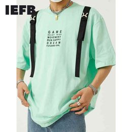 IEFB Zomer Groene Tee Tops Koreaanse Design Functionele Lint Korte Mouw Mannelijke Mode Letter Print Paar Slijtage Y7635 210524