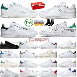 Stan Smith The Homer Simpson Simpsons White Green Black Collegiate a fait le 30e anniversaire ABC CAMO CORE NOUVEAU NAVY CASSORATION COSTES MEN FEMMES UDE5 #