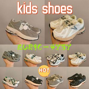 Niños 1906R Niños para niños Running Sneakers Zapatos 1906 Mármol marítimo de mar Marblehead blanco Entrenadores de niños blancos Plata Metálico Blue Runner Downtown Tamaño 9c-4y 5y