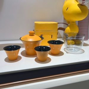 Ifidi monogramme de thé ensemble théière en porcelaine portable portable à eau tasse tasse de tasse de secours de la famille