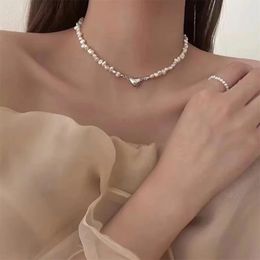 Ifmia coréen Fashion Pearl Chain Collier Collier pour femmes Girls Tendance Jewelry Heart Pendant Engagement Bridal 240429