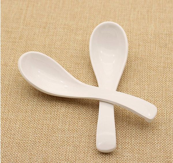 Vajilla de porcelana de imitación, cadena de cucharas de sopa pequeñas chinas tradicionales con cuchara de melamina, vajilla A5 SN3916