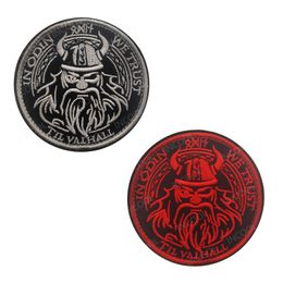 IN GOD WE TRUST Viking Patchs brodés Patchs de moral militaire tactique Appliques Badges de broderie en tissu Patchs pour veste