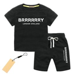 Op voorraad 2-7 jaar Designer Kinderkleding Sets T-Shirt Broek Set Luxe Logo afdrukken Kinderen 2 Stuk puur katoenen Kleding baby Jongens meisje Mode Verschijnen B0031