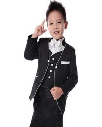 Op voorraad 2020 Black Boys Wedding Suits Prince Baby Suit voor bruiloft Toddler Tuxedos Men SuitjacketVestPanttie Custom Made1189516