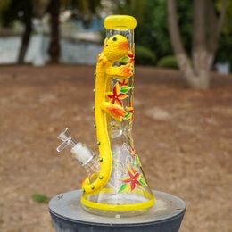 En stock 3D style lézard jaune narguilés tube droit bongs en verre Dab plates-formes avec bol tige descendante diffusée conduites d'eau de 18 mm brillent dans le noir