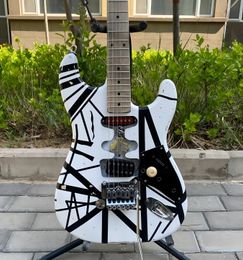 En stock 5150 Eddie Van Halen Guitare Heavy Reliant Electric Guitar White and Black ColorsReal Reflecteurs beaux et