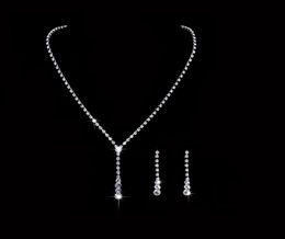 IN VOORRAAD Kristal Bruidssieraden Set vergulde Ketting Diamanten Oorbellen Bruiloft Sieraden Sets voor bruid Bruidsmeisjes Accessoires 4720990