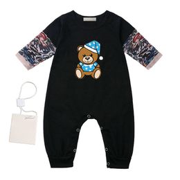 Op voorraad kinderen Designer Rompertjes baby jongen meisje Lange mouwen 100% katoenen kleding Cartoon klassieke letters pasgeboren Jumpsuits AAA
