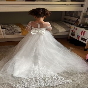 Robes en dentelle à fleurs pour filles, jolies robes de bal, robe de première Communion pour enfants, robe de concours de mariage, à manches longues, en Stock