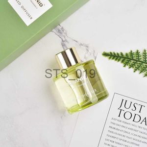 Encens 50 ml Diffuseur de roseaux d'aromathérapie sans feu Bâtons de rotin noir Diffuseur de parfum d'huile essentielle Bouteille Déodorant intérieur x0902