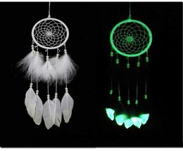 India Fluorescence Dreamcatcher avec des plumes noctilucous vent carills suspendus receveur de rêve de mode de mode de mode GI9099478