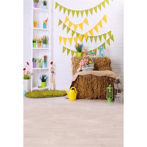 Fondo de pared de ladrillo blanco para interiores, Fondo de Pascua impreso, pajar, conejo, banderas verdes y amarillas, fondos de fotografía para niños y bebés, suelo de madera