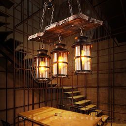 Industriële houtachtige smeedijzeren hanglamp kroonluchter opknoping lamp celling lichten armatuur metalen kooi met glas schaduw voor indoor bar
