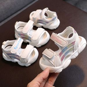 Babymeisje schoenen van baby's 1 jaar Summer Soft Sole Non-Slip Sport Sandals Toddler Boys Beach Shoe Kids Sandalia Infantil L2405