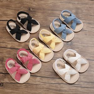 Zapatos para bebés y niñas, sandalias planas para niños pequeños, suela de goma suave de primera calidad, antideslizantes, zapatos de encaje para primeros pasos para niños de verano
