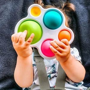 Juguetes para bebés infantiles Montessori Junta de ejercicios rompecabezas Inteligencia colorida Educación temprana Entrenamiento intensivo Fidget 240407