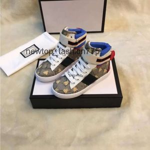 Baby Klassieke kinderschoenen luxe designer kinderen hoge peuter Bee sneakers baby jongens en meisjes Retro schoenmaat 23-35 24