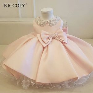 Infantile Fille Vêtements Perles Arc Rose Tulle Nouveau-Né Baptême Robe Bébé Filles Fête Princesse Baptême 1 An Anniversaire Tenues 210315