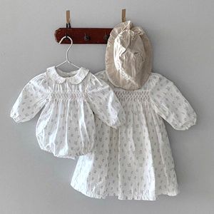 Vêtements pour bébés filles printemps été né à manches longues combinaison florale sœurs correspondant robes de bébé 210515
