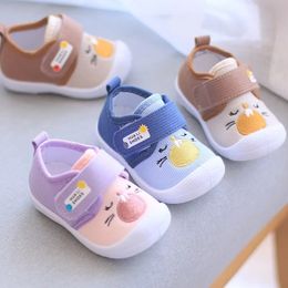 Niños infantiles Cartoon Baby Anti Kicking Zapato funcional Soda suave Skeaky Sneakers Boy Causal Loafers Niño NiNslip 240524