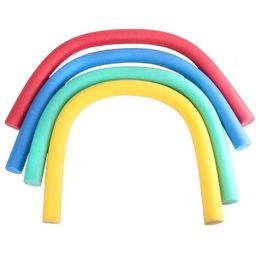 Opblaasbare drijvers buizen Kleurrijk water drijvend zwembad Noodle Foam Water Float Aid Woggle Solid Noodle Flexibele rijring Kinderzwembad Noodle Accesso 230215