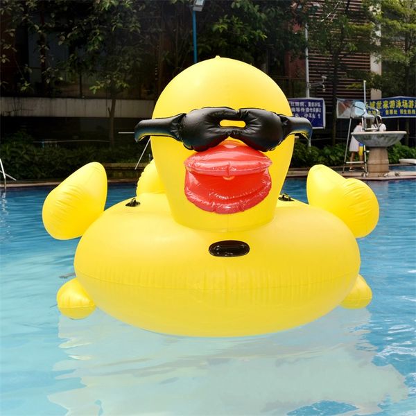 Inflable Gigante StyleRubber Pato Fila flotante Paseo en juguetes de animales Piscina Juguete Adultos Verano al aire libre Anillo de natación infantil Cama de natación 102hmy Y