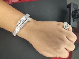 Bracelet initial haut or argent manchette clou bracelet jonc serti de diamants luxe Designer pour femmes hommes mode Bracelets fête de mariage Thanksgiving Saint Valentin