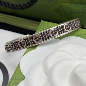Inlay Diamond Bangles Bracelets de créateurs Hommes Femmes Cuivre de haute qualité avec sceau en acier Marque Lettre Bracelet Hommes Femmes Bracelet Bijoux Cadeau