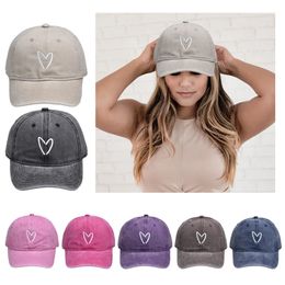 Ins Blogger Love Heart Broderie Coton Casquette de baseball Fille Y2k Lavé En Détresse Soft Top Bord Incurvé Casual Casquette Polyvalente Chapeau 240301