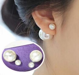 Pendientes de tuerca de perlas para mujer y niña, joyería de moda Ins, diseñador de lujo, bola de piel esmerilada de doble cara, 6360475