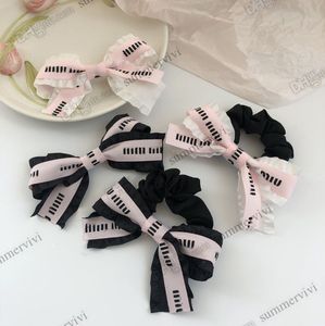 Ins Girls Letter Imprimé Ribbon Bows Accessoires Designer Kids Patchwork Color Color Bows Hairpins Luxury Femmes Ring Elastic Large Scrunchie Z2869