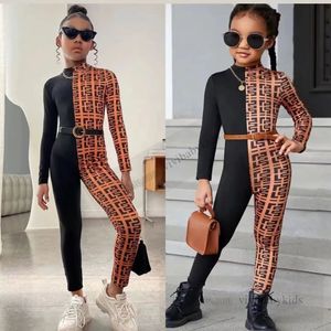 INS Girls Letter Gedrukt Tight Algemene Kinderen Patchwork Color Lange Mouw Jumpsuits 2024 Lente kinderen Casual kleding Z7793