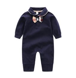 INS haut de gamme bébé marque vêtements bébé Plaid arc barboteuse coton né bébé filles garçon printemps automne barboteuse enfants Designer infantile combinaisons