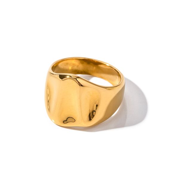 INS Internet Celebrity Trend 18K Diseño de acero inoxidable chapado en oro con anillo de cara ancha de patrón de martillo, joyas europeas y americanas que no se desvanecen al por mayor