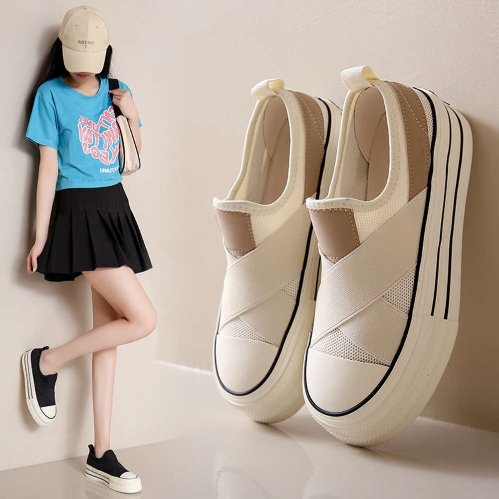 Sapatos de lona respirável em coreano para mulheres 2023 Summer New Versátil Student Running Board Shoes para mulheres 8688
