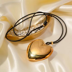 INS Minimalistische mode 18K Gold vergulde roestvrijstalen kettingketting Big Heart Pendant Neckain sieraden voor vrouwen