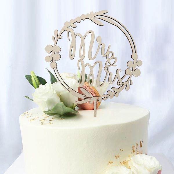 Ins Nouveau mariage en bois Mr Mme Cake Topper Flowers Flowers Cake Topper pour les décorations de gâteau de fête de mariage Fournitures de fête