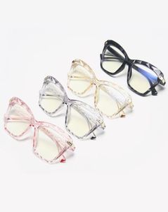 Ins Fashion populaire ultralight Cat Eye Multicut Crystal Femmes Lunes Frame Clean Lens Retro Men Optical Eyewear Frames Sungasse7379777